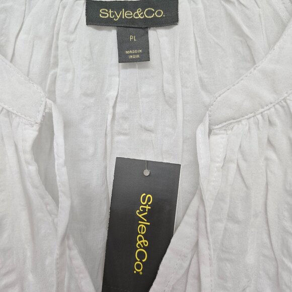 Style & Company* White V-neck blouse w/ short flutter sleeves* Size: PL - Picture 2 of 9